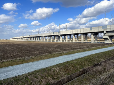 北陸新幹線、小松市内高架下整備他